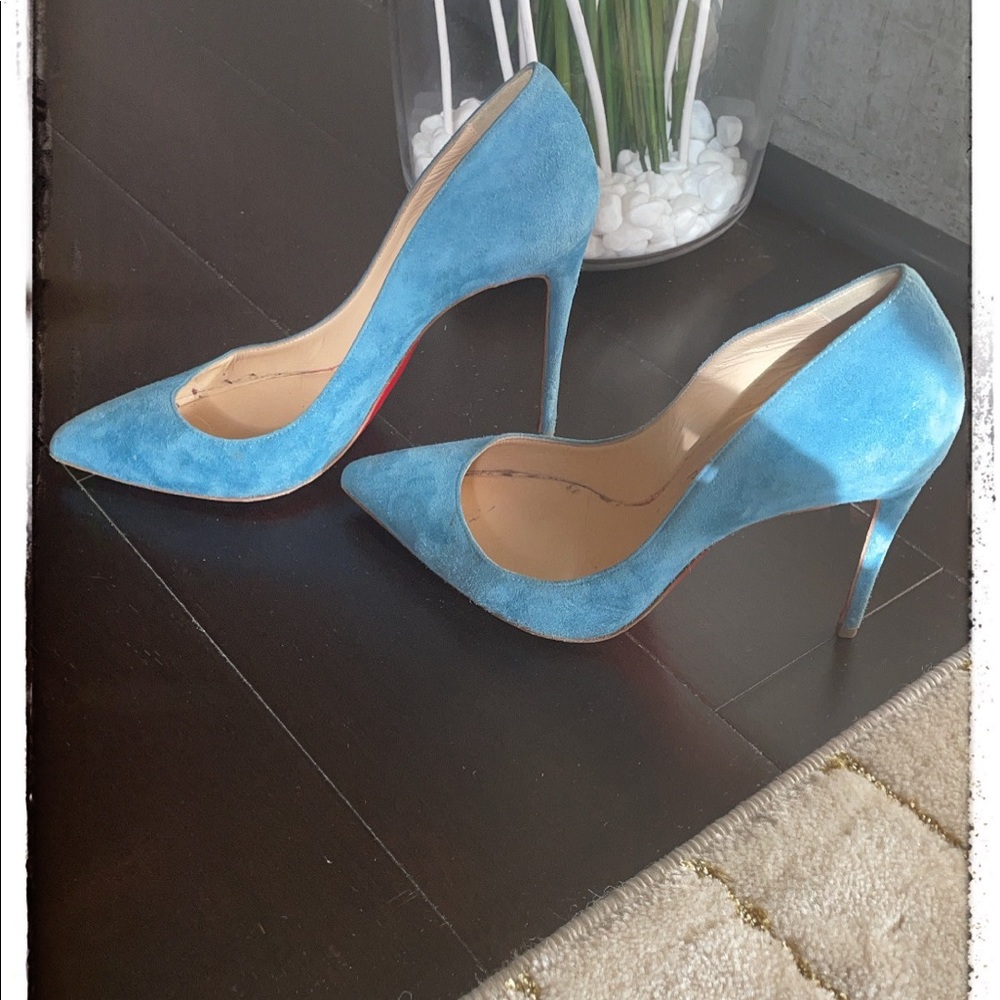 CHRISTIAN LOUBOUTIN PUMPS